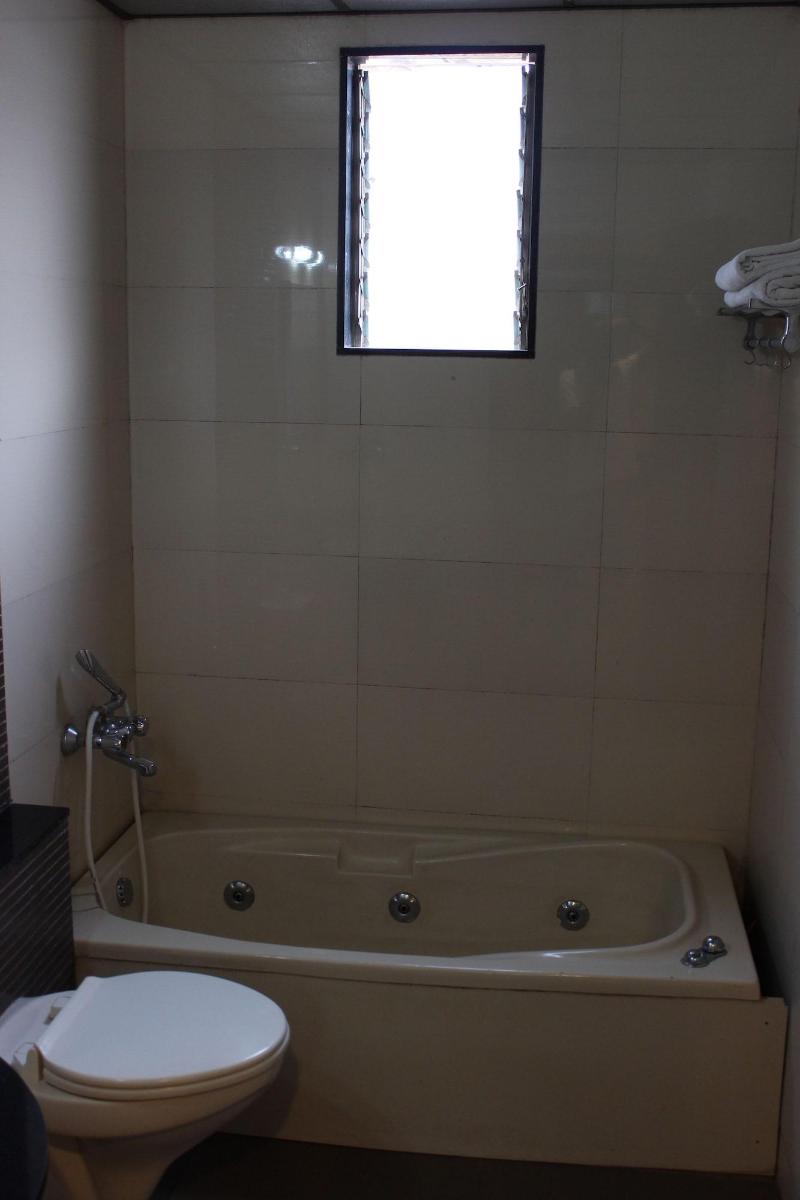 Photo of Hotel Sunny International, 3-star hotel in Mahabaleshwar (and vicinity)