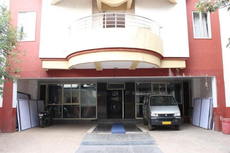 Photo of Hotel Sunny International, 3-star hotel in Mahabaleshwar (and vicinity)