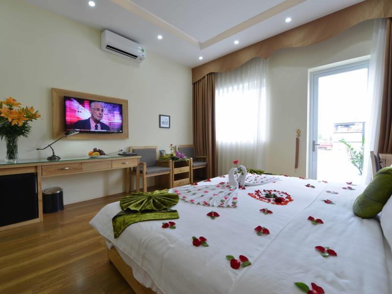 Blue Hanoi Inn Hotel, Singapore