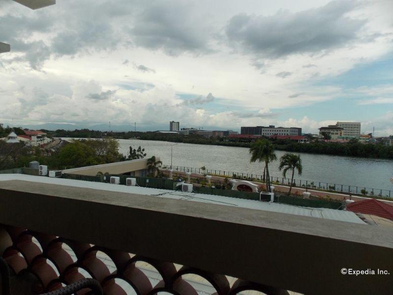 Hotel Del Rio, 4-star hotel in Iloilo