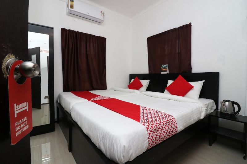 Photo of OYO 11569 Jalan Lake View, 2-star hotel in Kolkata (and vicinity)