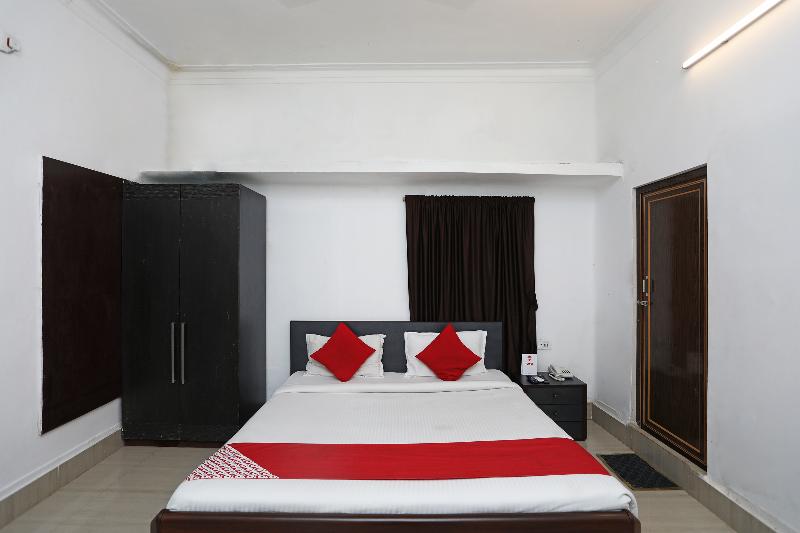 Photo of OYO 11569 Jalan Lake View, 2-star hotel in Kolkata (and vicinity)