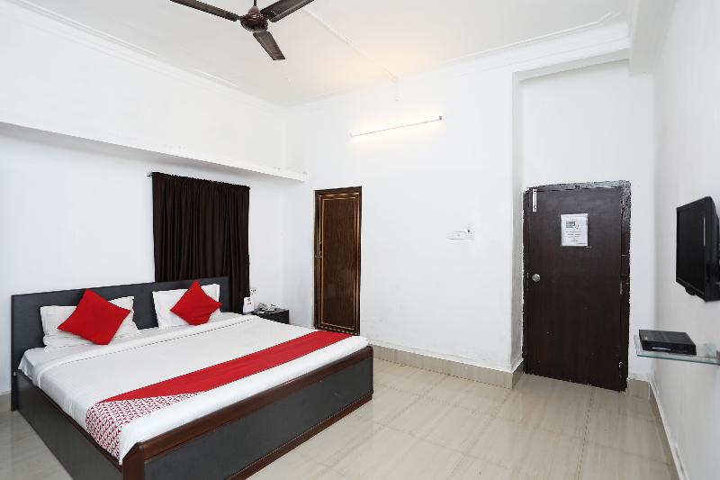 Photo of OYO 11569 Jalan Lake View, 2-star hotel in Kolkata (and vicinity)