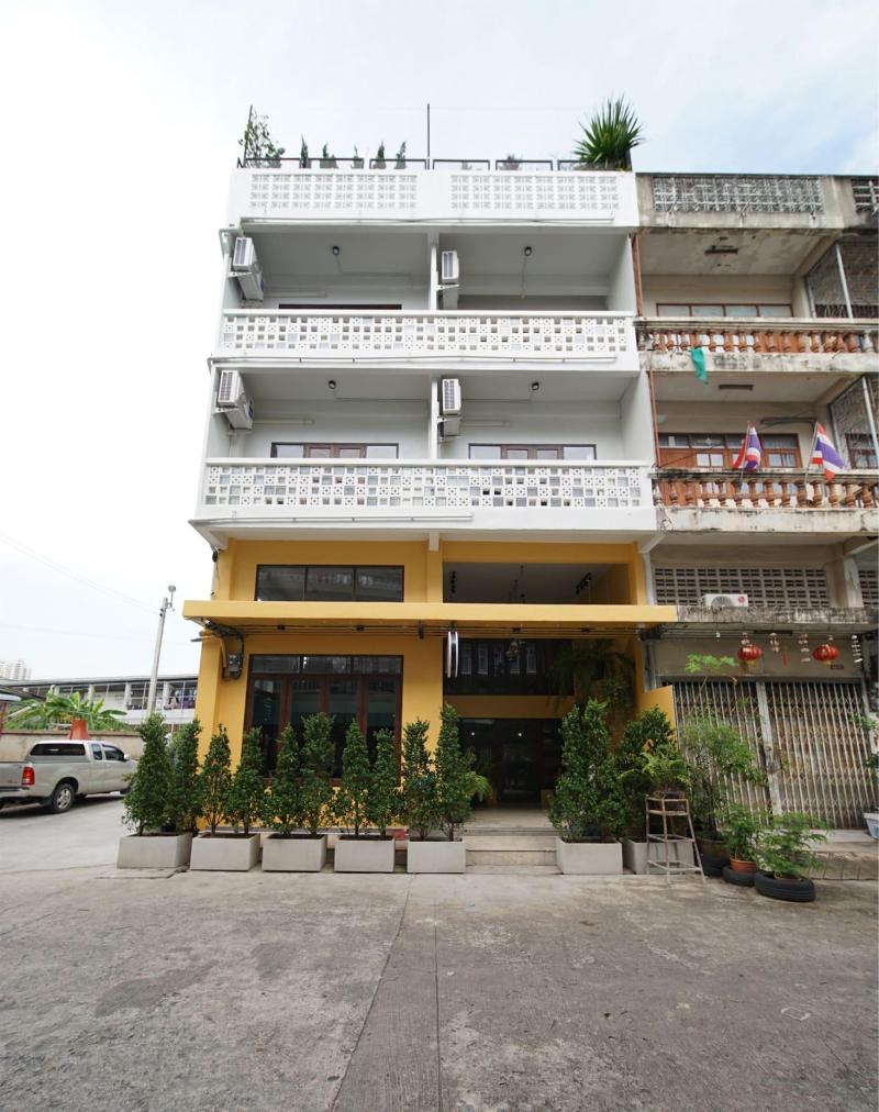 Photo of Na Vayla PaPlern hotel in Bang Khun Non