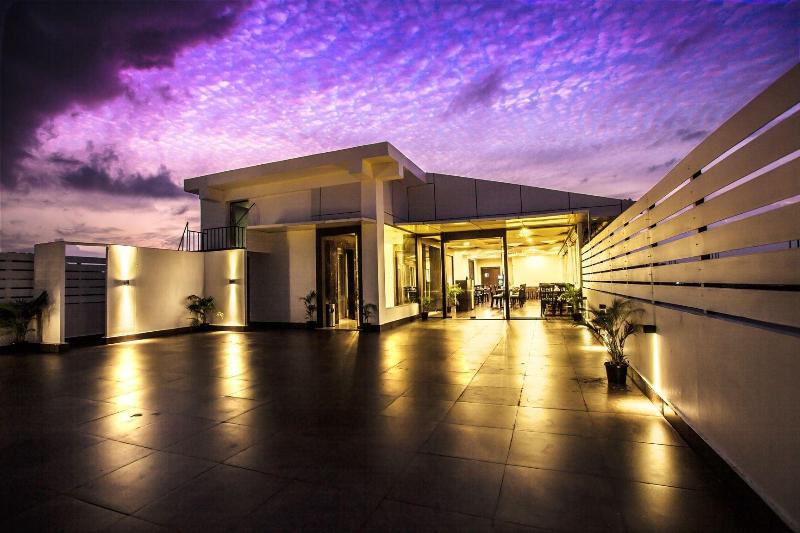 J Hotel exterior, 3-Star hotel in Port Blair