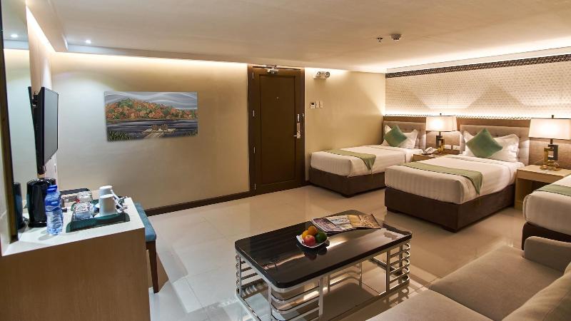 Photo of J7 Hotel Iloilo, 3-star hotel in Iloilo