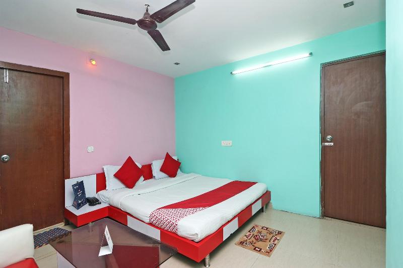 Photo of OYO 1764 Hotel Maruti Lodging, 3-star hotel in Kolkata (and vicinity)