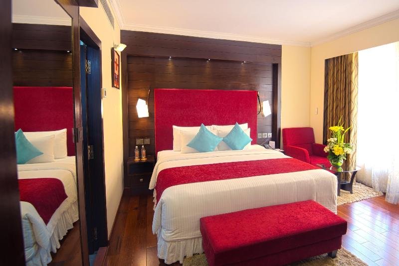 Photo of Sterlings Mac Hotel, 5-star hotel in Bengaluru (and vicinity)