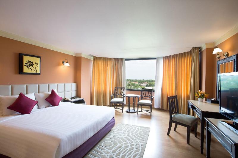The Imperial Hotel and Convention Centre Phitsanulok, Singapore