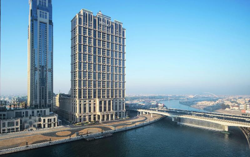 Hilton Dubai Al Habtoor City, Singapore