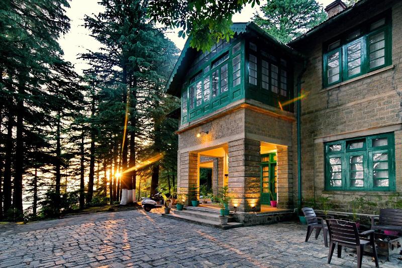 Brij Villa, Dalhousie - A Colonial Luxury Retreat, 4-star hotel in Dalhousie (and vicinity)