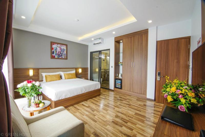 Green Hadong Hotel, Singapore