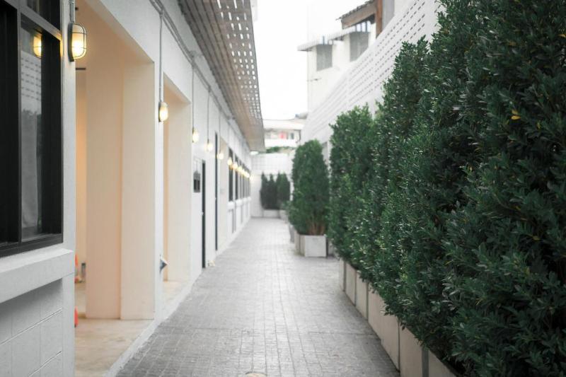 Photo of Lost Inn BKK hotel in Bang Khun Phrom