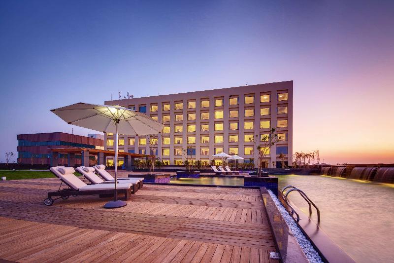 Photo of Balaji Sarovar Premiere Solapur, 4-star hotel in Solapur