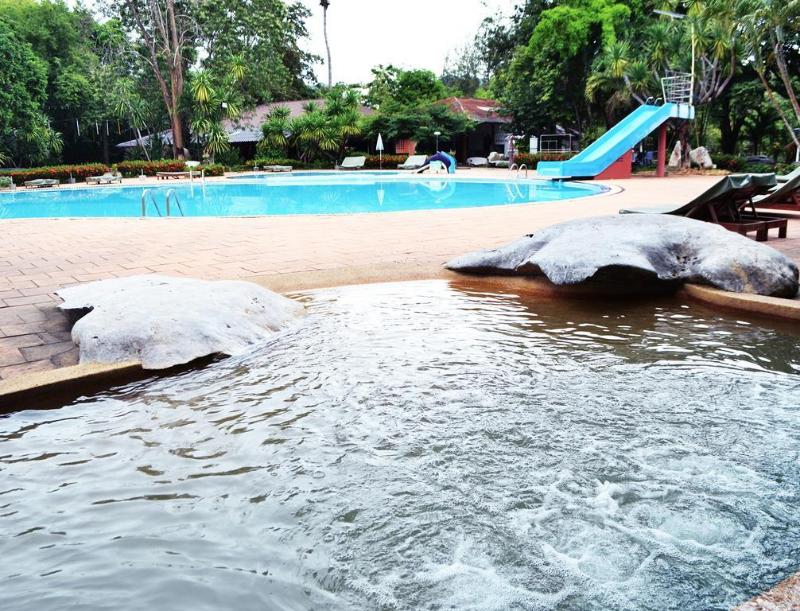 Photo of Pung-waan Resort Kanchanaburi, 3-star hotel in Kanchanaburi (province)