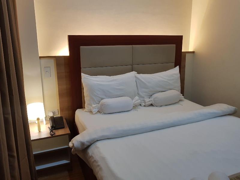 Photo of Sleep and Stay Hotel, 3-star hotel in Olongapo