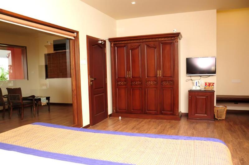 Photo of Uday Samudra Leisure Beach Hotel, 5-star hotel in Thiruvananthapuram