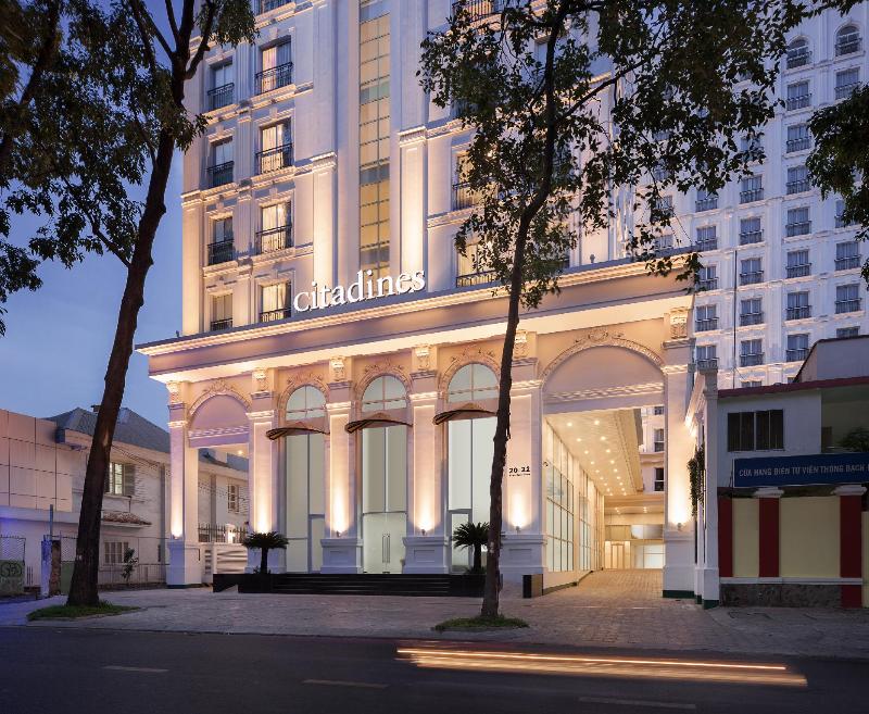 T-Ritz Saigon Hotel & Apartment, Singapore