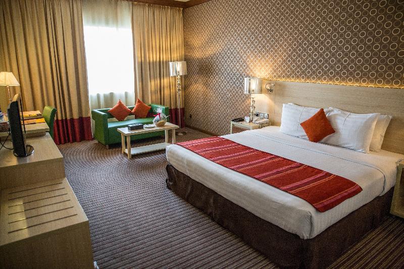 Photo of Saffron Hotel, 4-star hotel in Al Muraqqabat