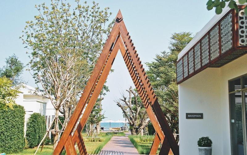 De Chaochom Hua Hin, Singapore