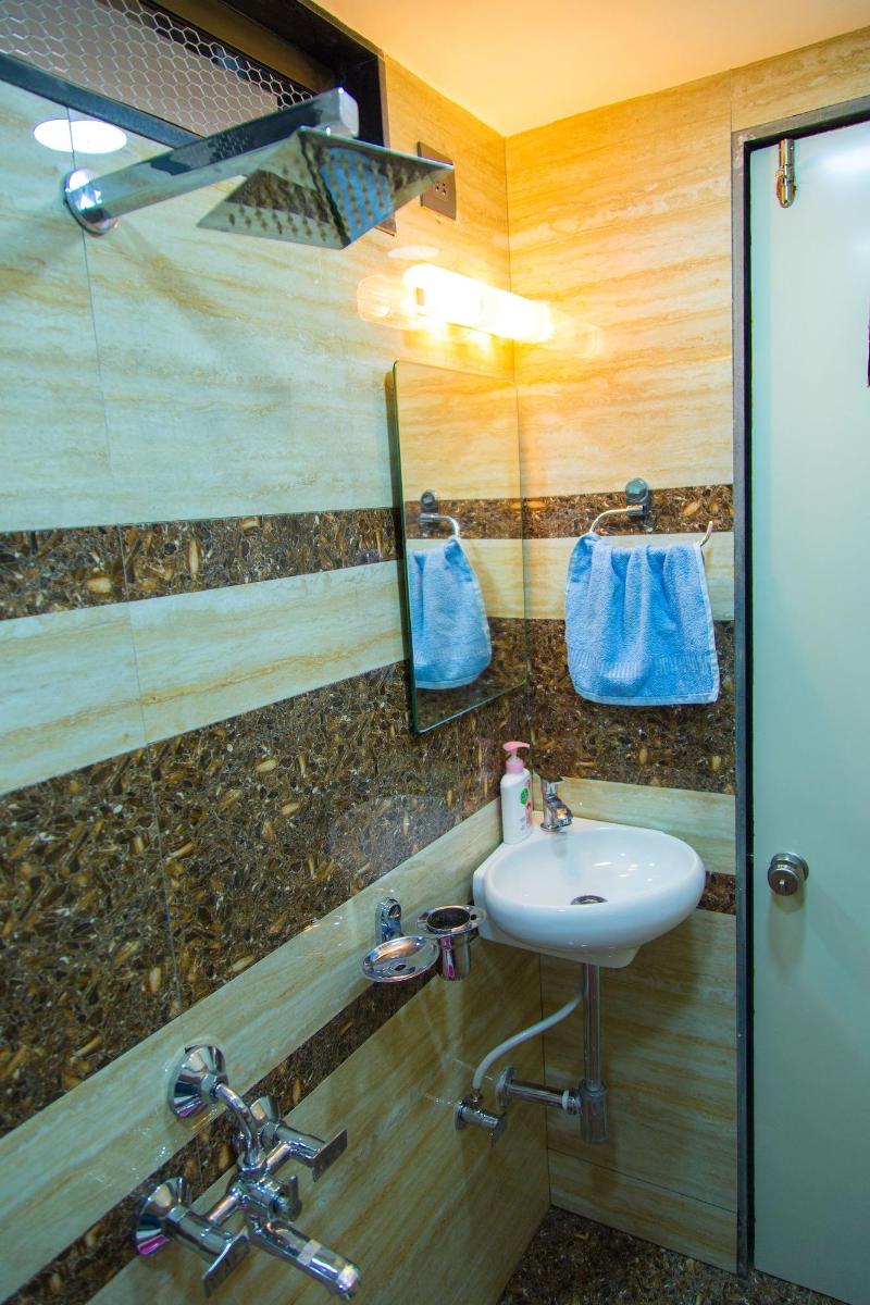 Photo of Hotel Tourister, 2-star hotel in Mumbai (and vicinity)