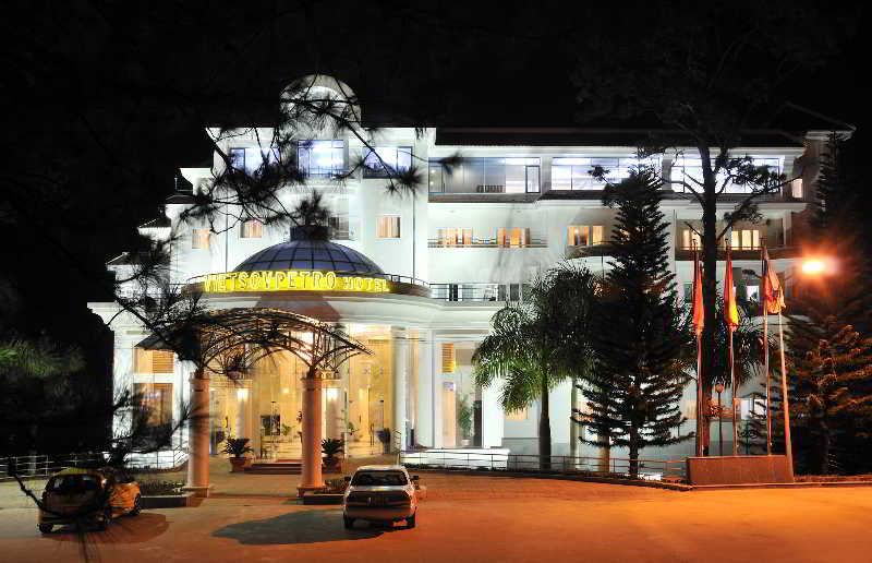 Vietsovpetro Hotel, Singapore