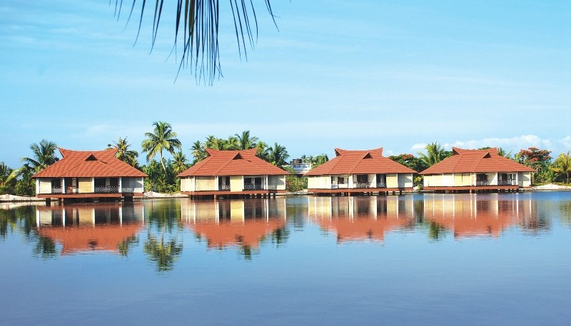 Sterling Lake Palace Alleppey, 5-star hotel in Alappuzha