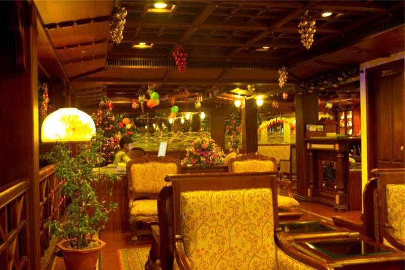 Photo of Sterling Lake Palace Alleppey, 5-star hotel in Alappuzha