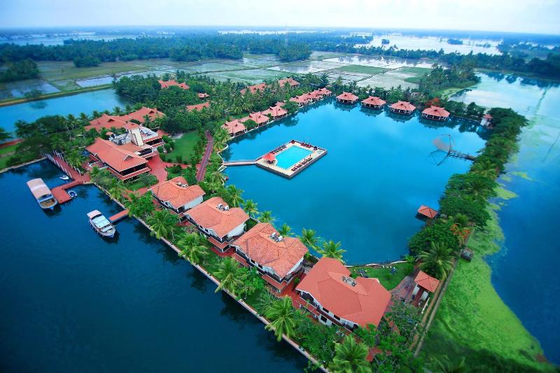 Photo of Sterling Lake Palace Alleppey, 5-star hotel in Alappuzha