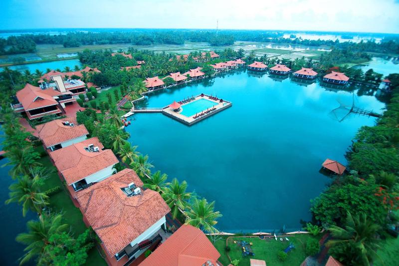 Photo of Sterling Lake Palace Alleppey, 5-star hotel in Alappuzha