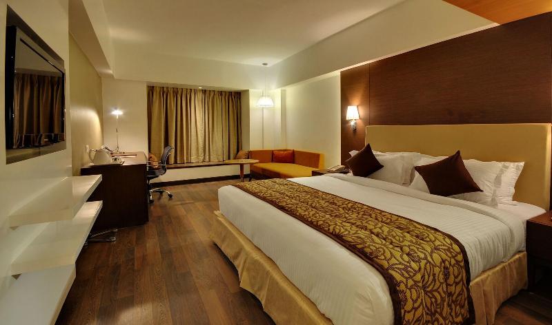 Photo of Platinum Hotel, 4-star hotel in Rajkot
