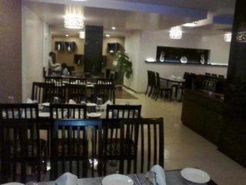 Photo of The Manor Hotel, 3-star hotel in Aurangabad