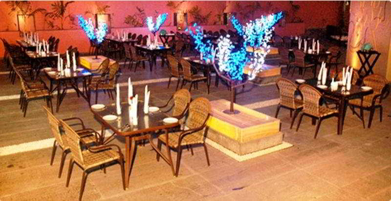 Photo of The Manor Hotel, 3-star hotel in Aurangabad