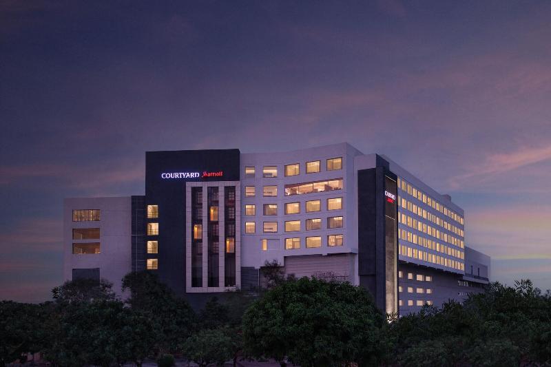 Courtyard by Marriott Bhopal, 4-star hotel in Bhopal (and vicinity)
