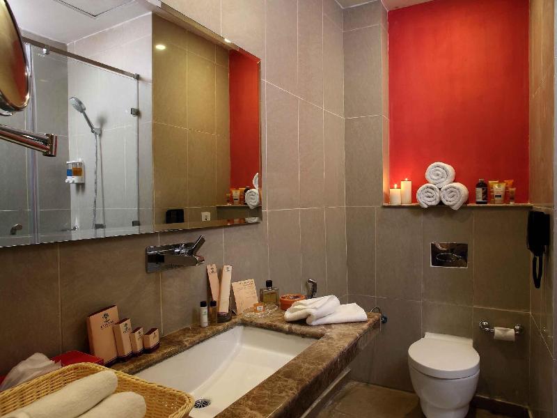 Nidhivan Sarovar Portico Vrindavan, 4-star hotel in Mathura (and vicinity)