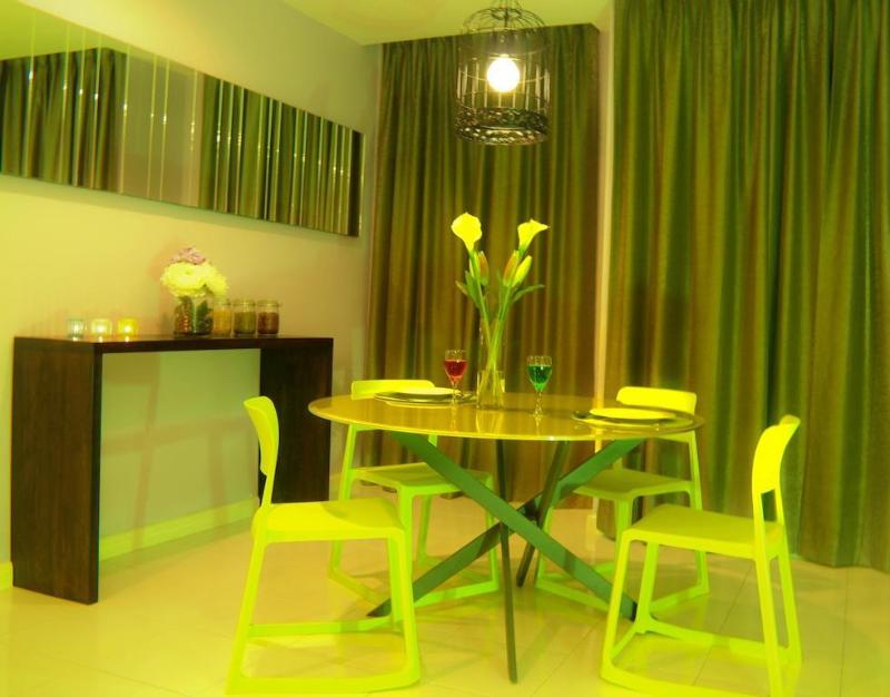 JinHold Service Apartment, Singapore