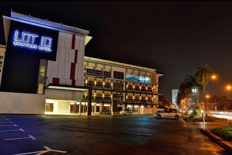 Lot 10 Boutique Hotel Kuching, Singapore