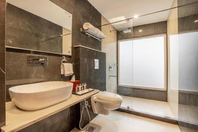 Photo of Country Inn Premier Pacific Mall Road Mussoorie, 4-star hotel in Dehradun District
