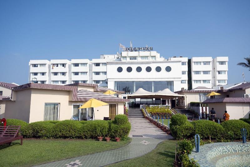 Photo of Hotel Holiday Resort, 3-star hotel in Puri