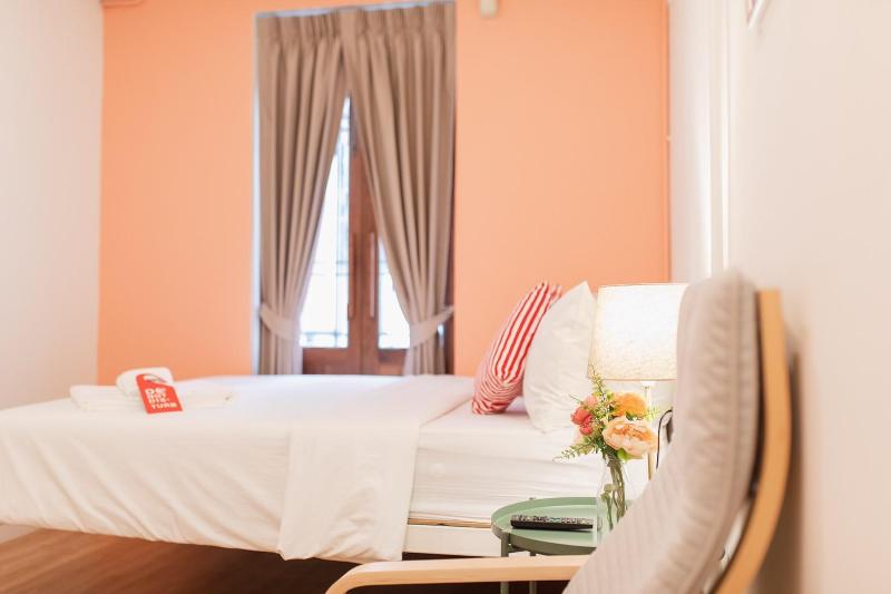 Photo of House of Papa Bangkok, 3-star hotel in Bangkok