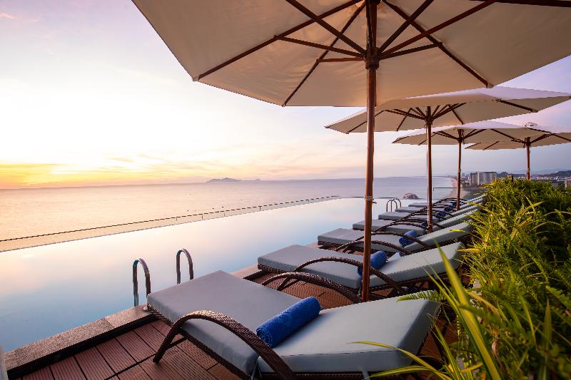 TMS Hotel Da Nang Beach, Singapore