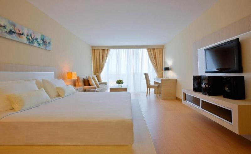 Photo of Blanco Apartment Hotel, 3-star hotel in Bintulu