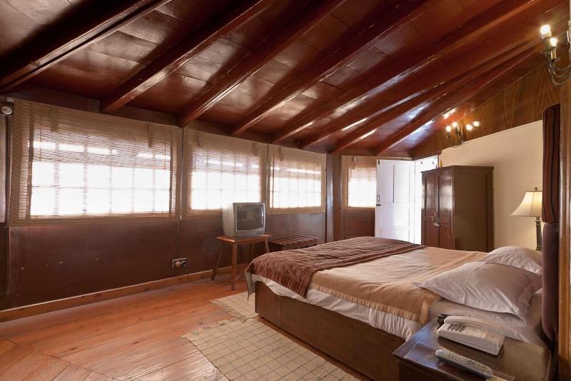 Photo of Chevron Rosemount, 2-star hotel in Almora (and vicinity)