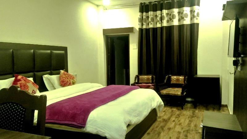 Photo of Shining Star Resort, 3-star hotel in Dalhousie (and vicinity)