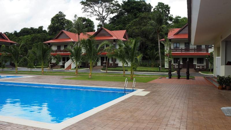 Photo of Lotus Seaview Beach Resort, 3-star hotel in Bandar Penawar