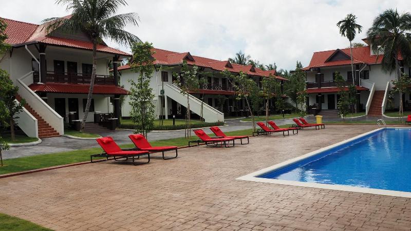 Photo of Lotus Seaview Beach Resort, 3-star hotel in Bandar Penawar