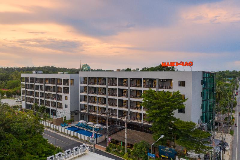 Maikhao Hotel, Singapore