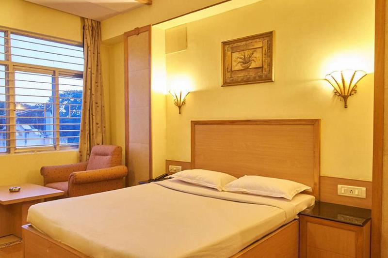 Photo of Hotel Roopa, 3-star hotel in Mysore