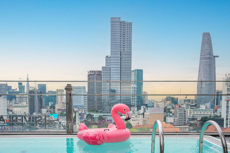 Winsuites Sai Gon Hotel, Singapore