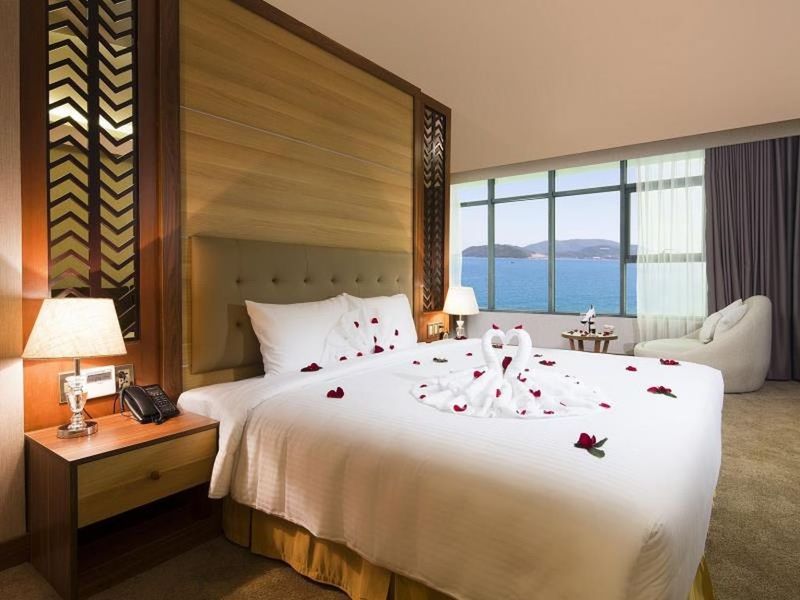 Muong Thanh Luxury Nha Trang Hotel, Singapore
